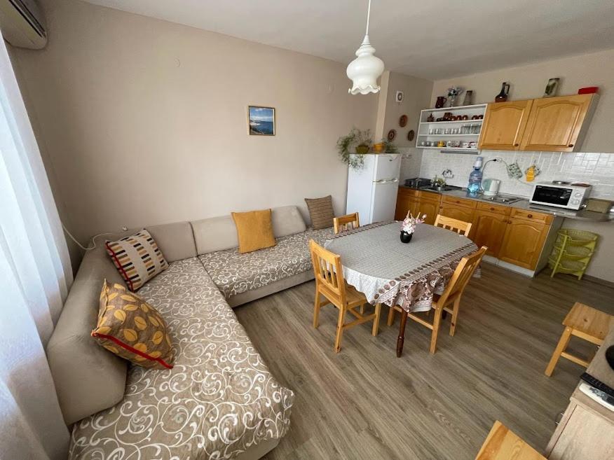 Mariana Guest House Къща За Гости Марияна Pomorie Luaran gambar